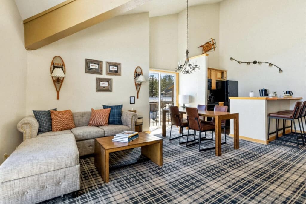 Outbound Mammoth - Three Bedroom Deluxe Chalet