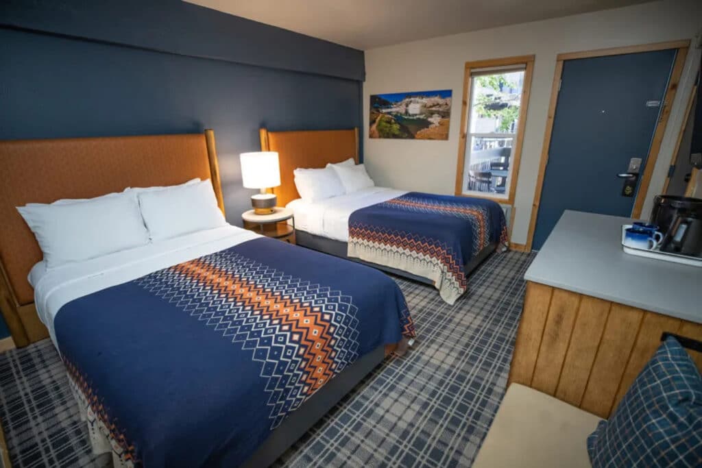 Outbound Mammoth - Three Bedroom Deluxe Chalet