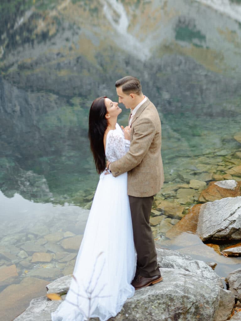 Outbound Mammoth - Weddings - Bride and Groom Alongside Lake