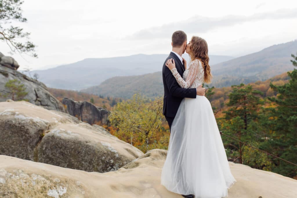 Outbound Mammoth - Weddings - Bride and Groom Mountaintop