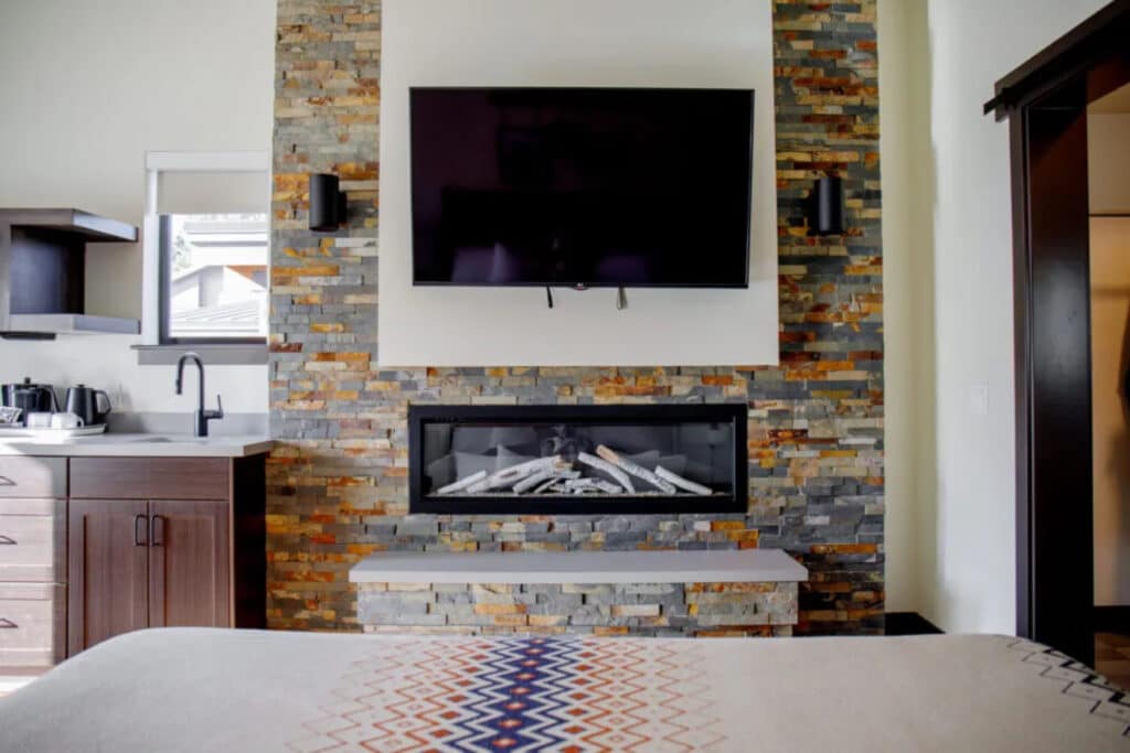 Outbound Mammoth - One Bedroom Studio Cabin