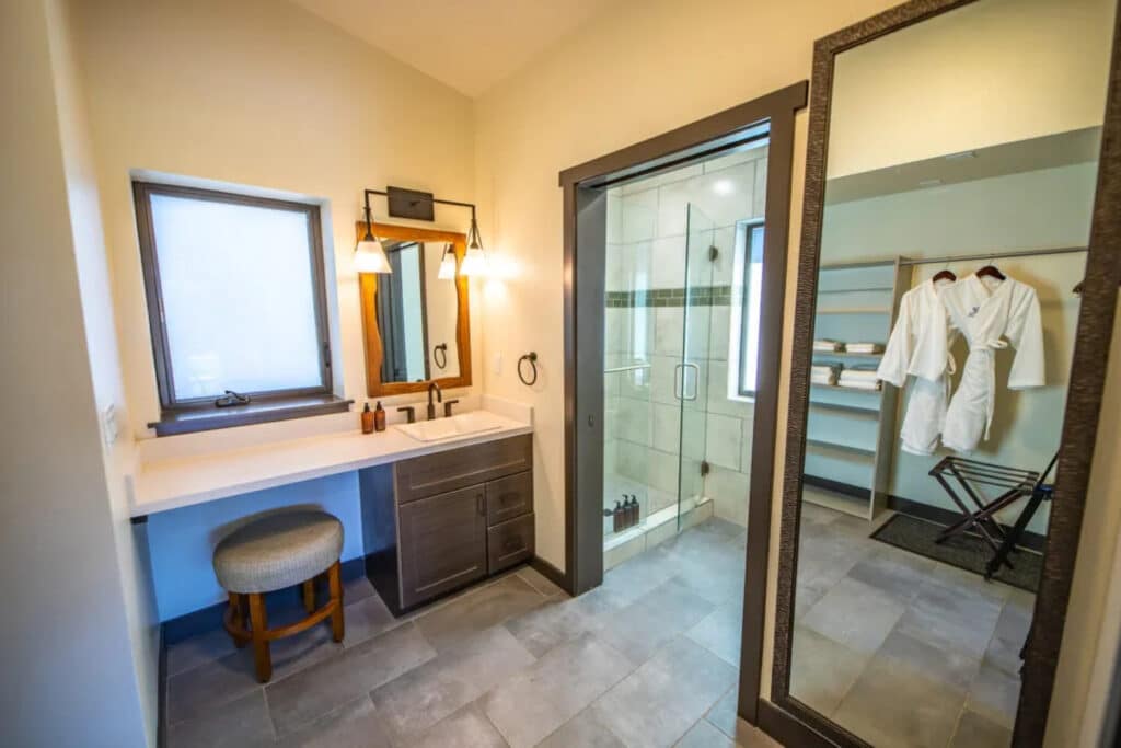 Outbound Mammoth - One Bedroom Studio Cabin