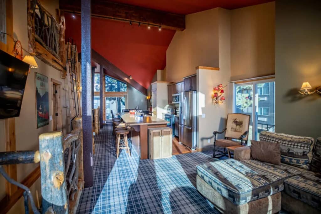 Outbound Mammoth - Two Bedroom Chalet