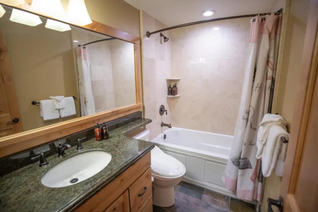 Outbound Mammoth - Two Bedroom Chalet