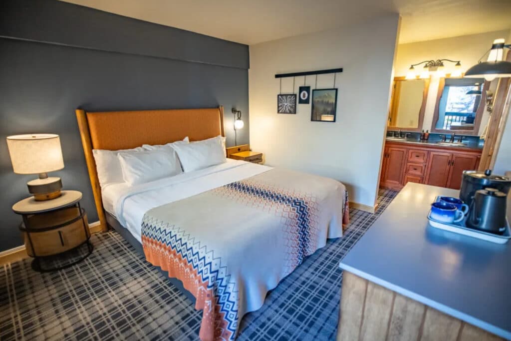 Outbound Mammoth - Six Bedroom Chalet