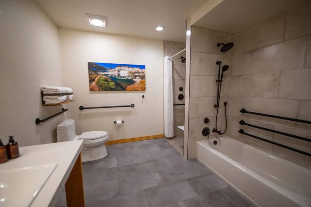 Outbound Mammoth - Outbound Accessible Rooms