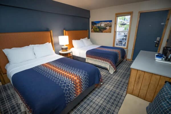 Outbound Mammoth - Chalet Two Doubles