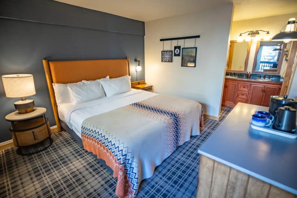 Outbound Mammoth - Chalet King