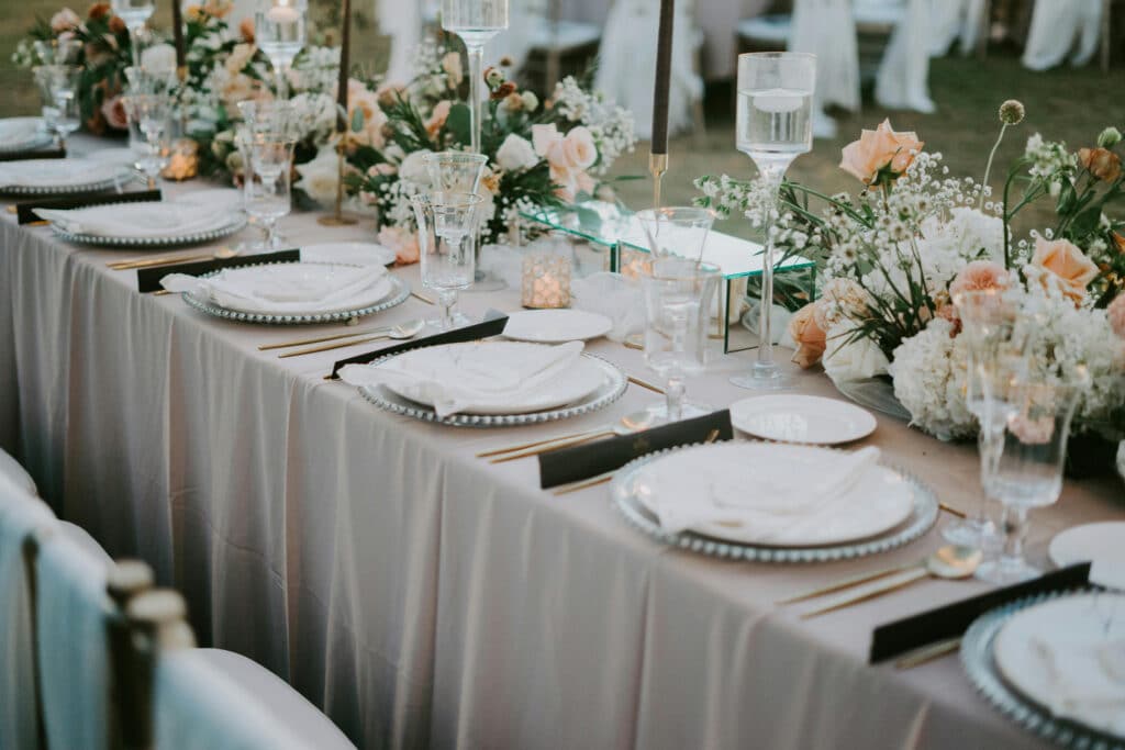 Outbound Mammoth - Weddings - Dining Options Plates