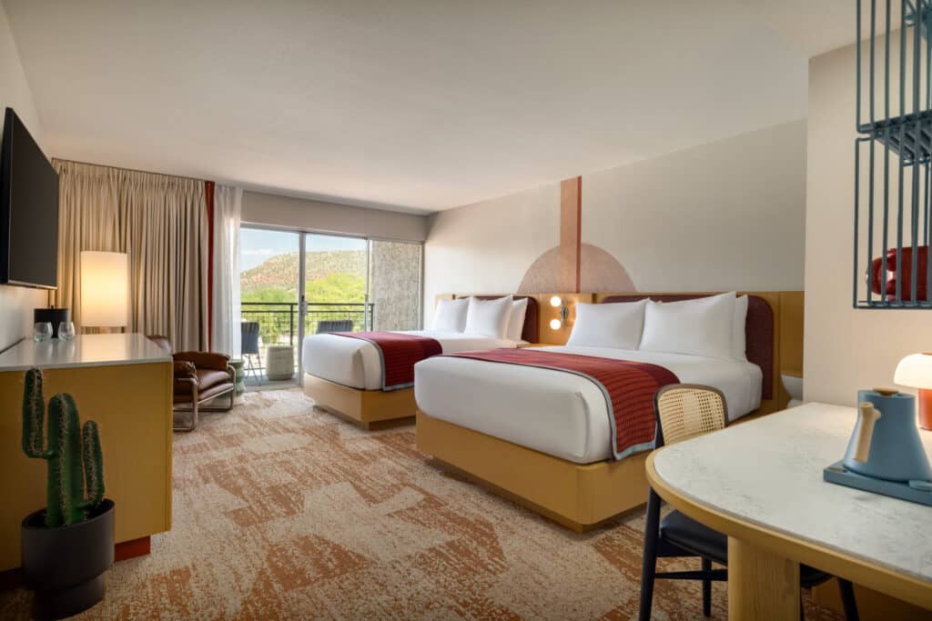 2026-06-19_Outbound Sedona_Pool Balcony 2 Queen_Rm 212_TORT8287