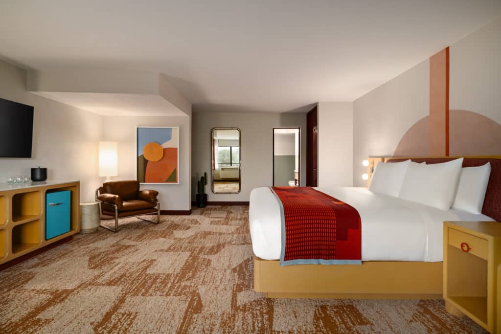 2026-06-19_Outbound Sedona_Serenity King_Rm 528_TORT8163