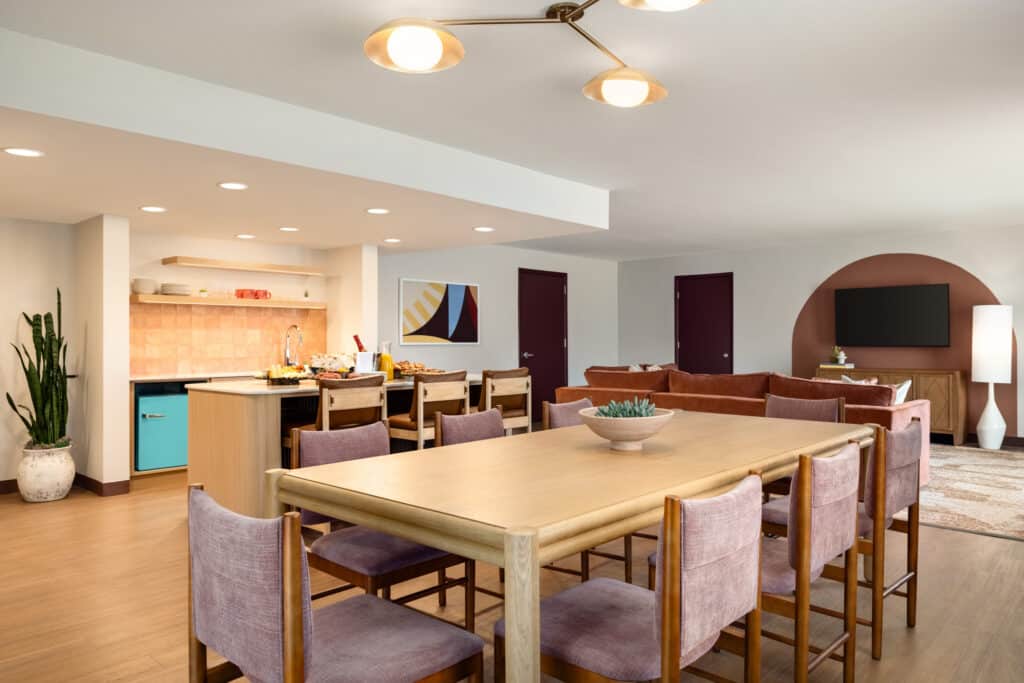 2026-06-19_Outbound Sedona_Serenity Suite_Rm 145_TORT8797