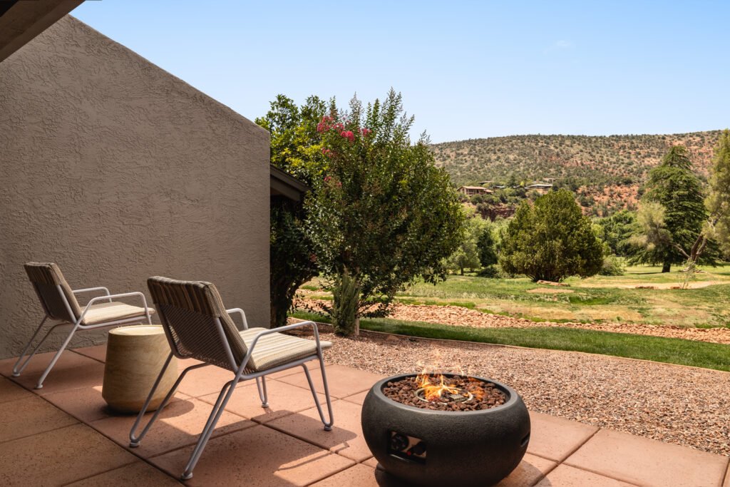 2026-06-19_Outbound Sedona_Outbound Fireplace Patio King_Rm 615_TORT8351