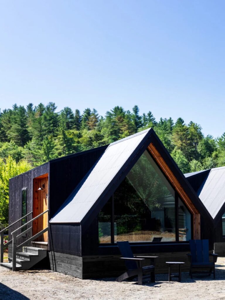 Outbound Stowe - Room - One Bedroom Cabin