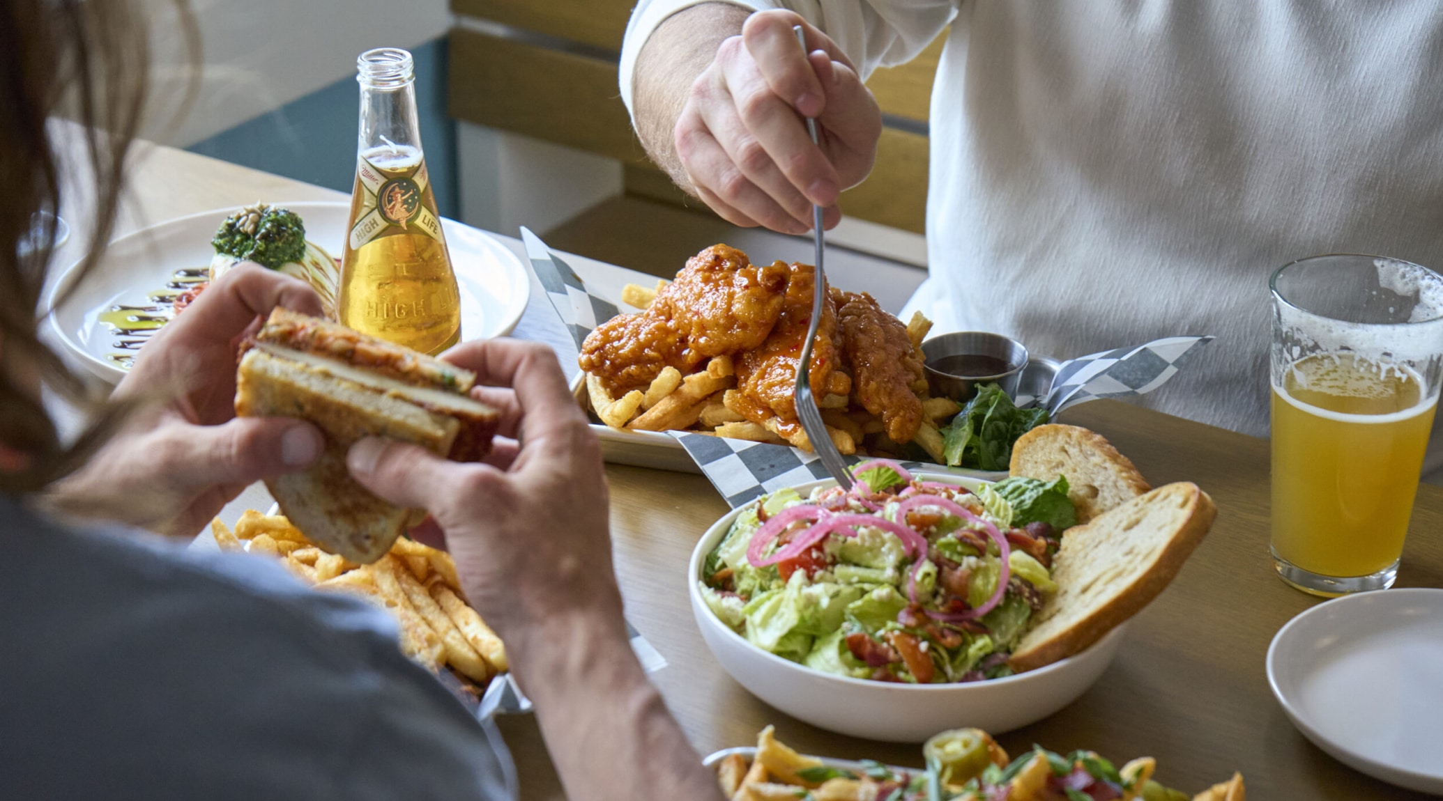 Outbound Stowe - Amenities - Eastside Bevs + Bites