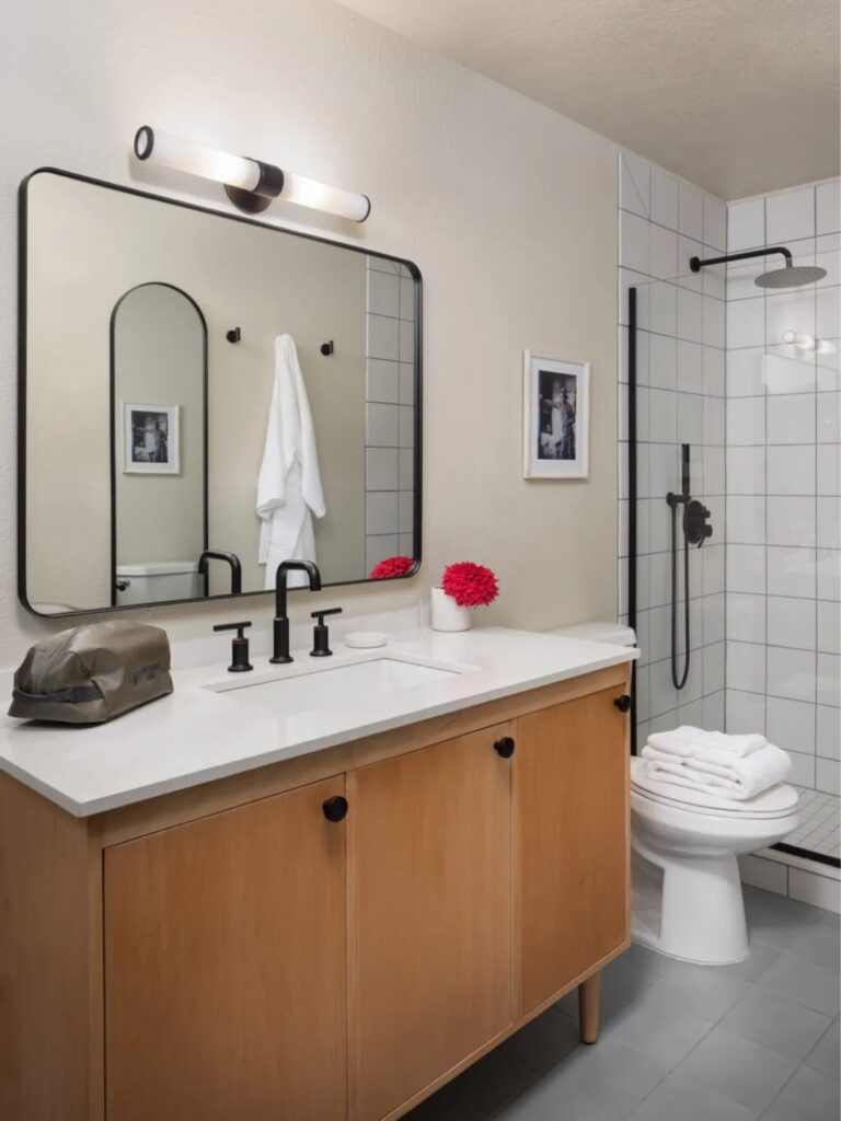 The Virginian Lodge - Room - Outbound King Suite