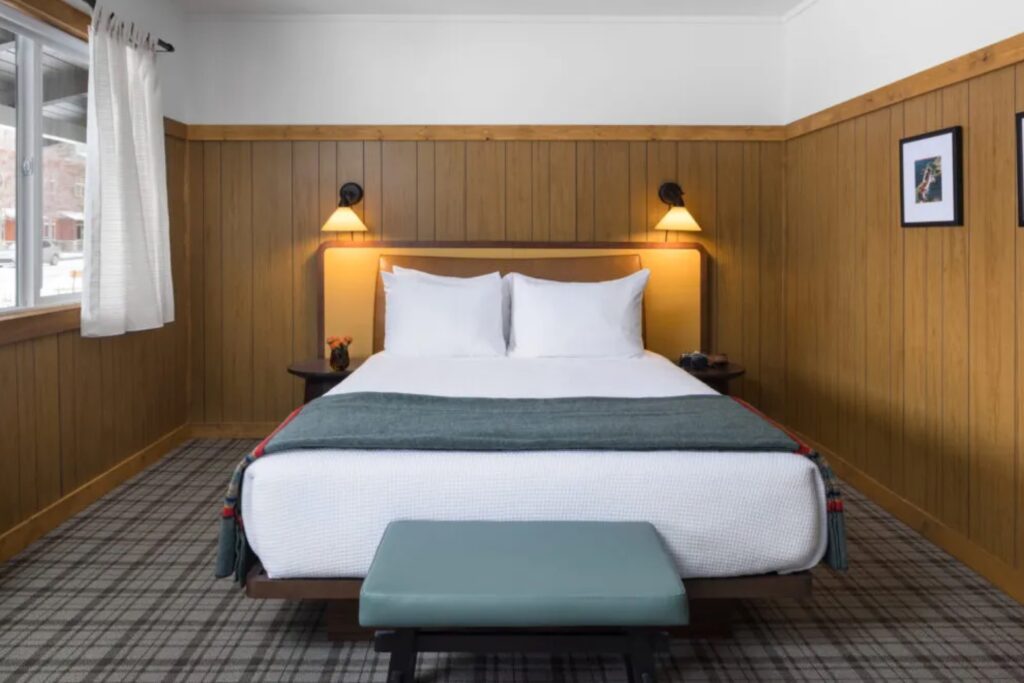 The Virginian Lodge - Room - The Virg Accessible Queen