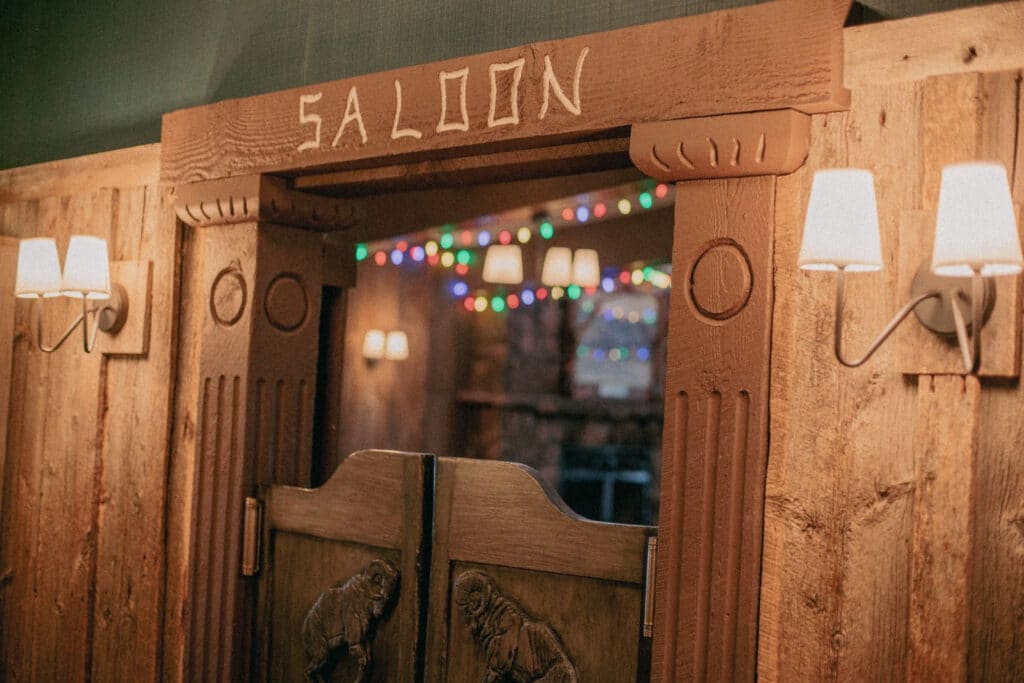 The Virginian Lodge - Virginian Saloon - Entrance