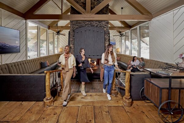 Outbound Hotels - Outbound Mammoth Beyond